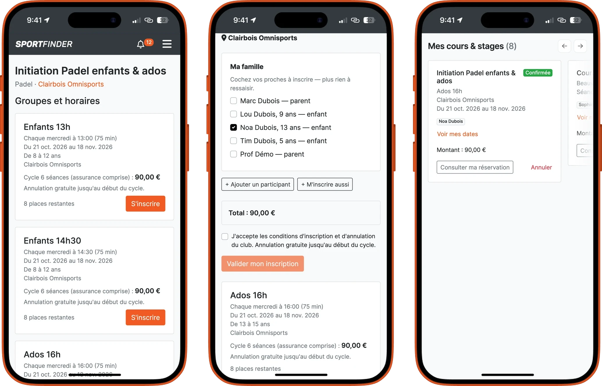 Trois écrans de téléphone : les groupes d'un cours avec leurs horaires, leurs âges et les places restantes, un parent qui coche son enfant dans sa famille, puis l'inscription confirmée dans son espace