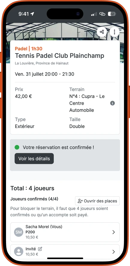 Une réservation confirmée dans l’application SportFinder, avec les quatre joueurs au complet