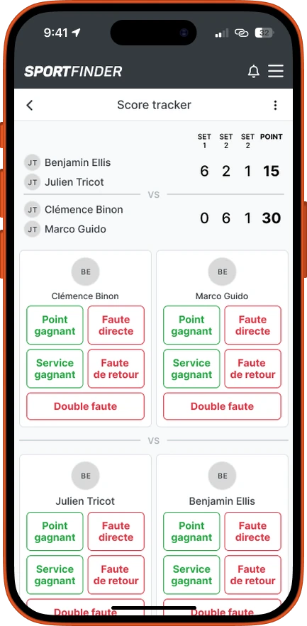 L'écran de suivi du score dans l'application SportFinder : le score des deux équipes en haut, puis une carte par joueur avec ses boutons point gagnant, service gagnant, faute directe, faute de retour et double faute